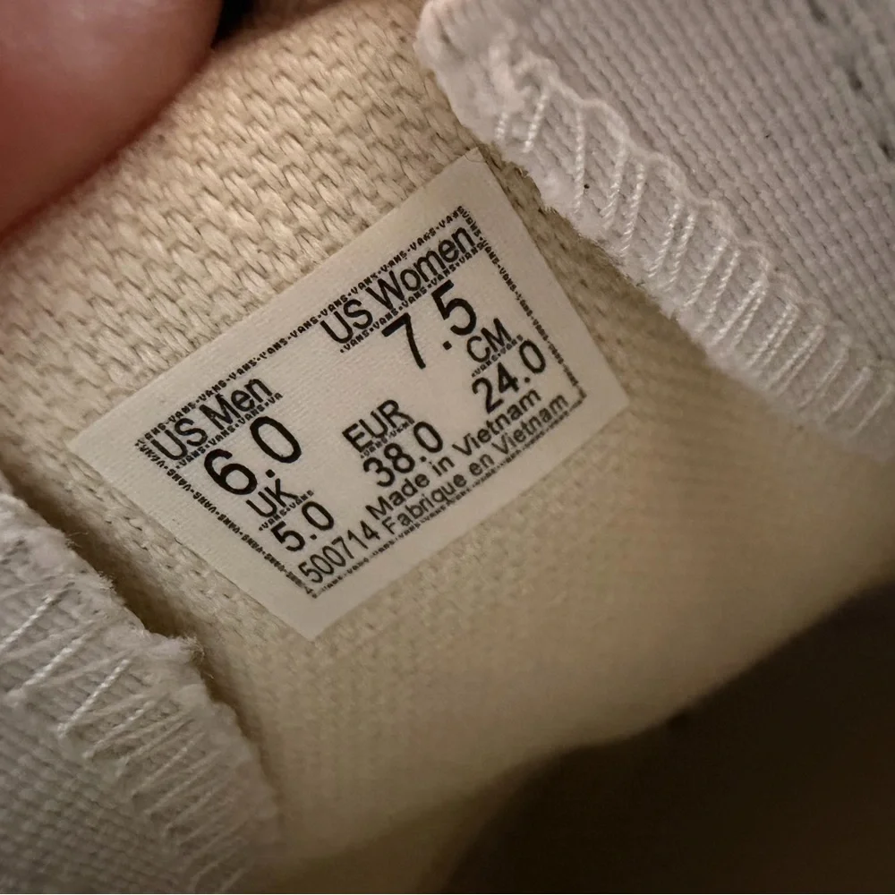 Vans Women's Classic Black Slip-On Shoes - Picture 4 of 4